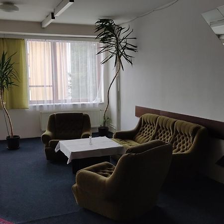 Hotel Apollo Valašské Meziříčí Dış mekan fotoğraf