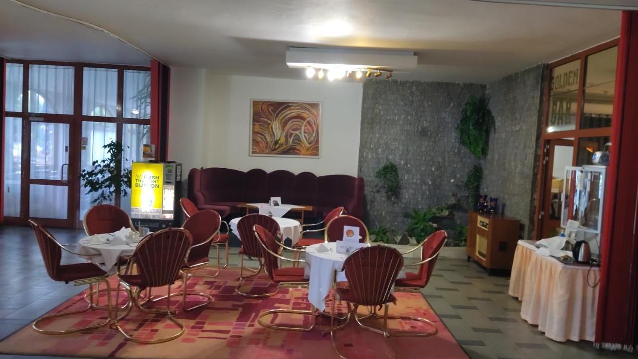 Hotel Apollo Valašské Meziříčí Dış mekan fotoğraf