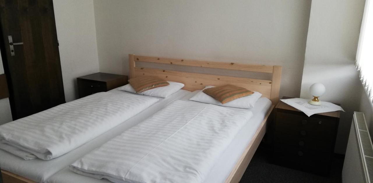 Hotel Apollo Valašské Meziříčí Dış mekan fotoğraf
