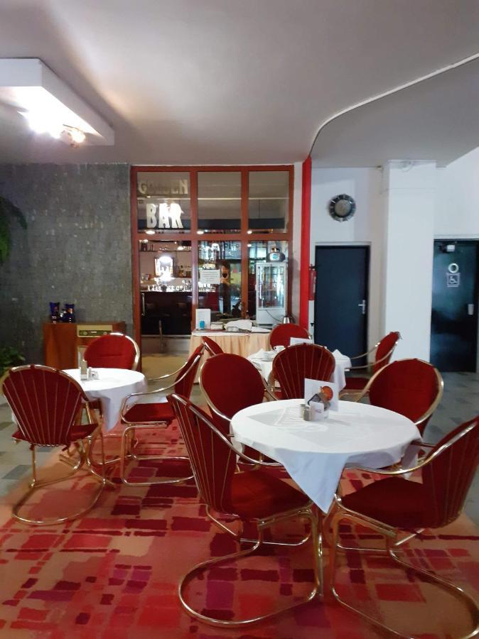 Hotel Apollo Valašské Meziříčí Dış mekan fotoğraf